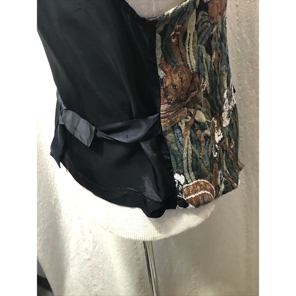 CABIN CREEK Vest Tapestry Puppy Dog Equestrian Hunting Size Med Petite Women's - Picture 11 of 15